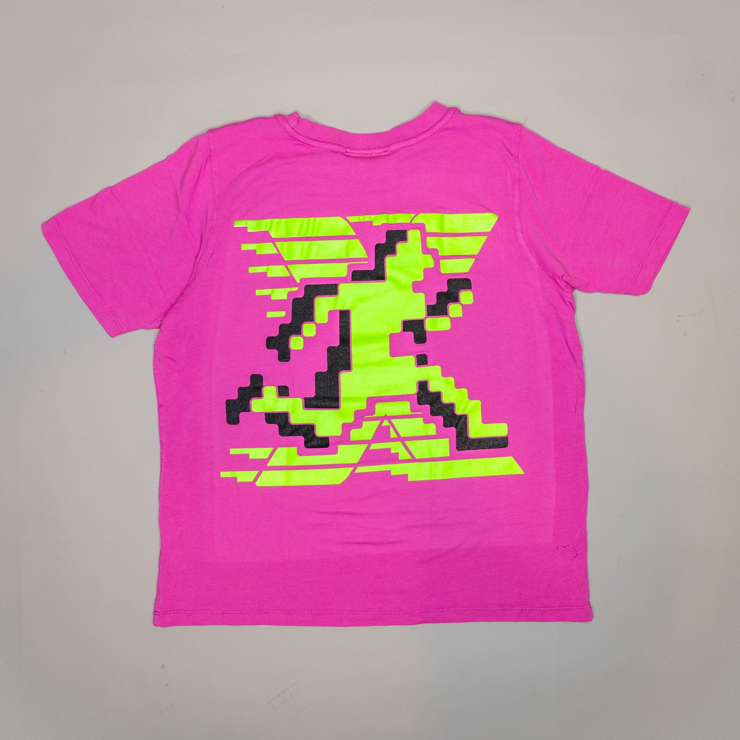 NO RSVP Men’s Pink Performance Tee